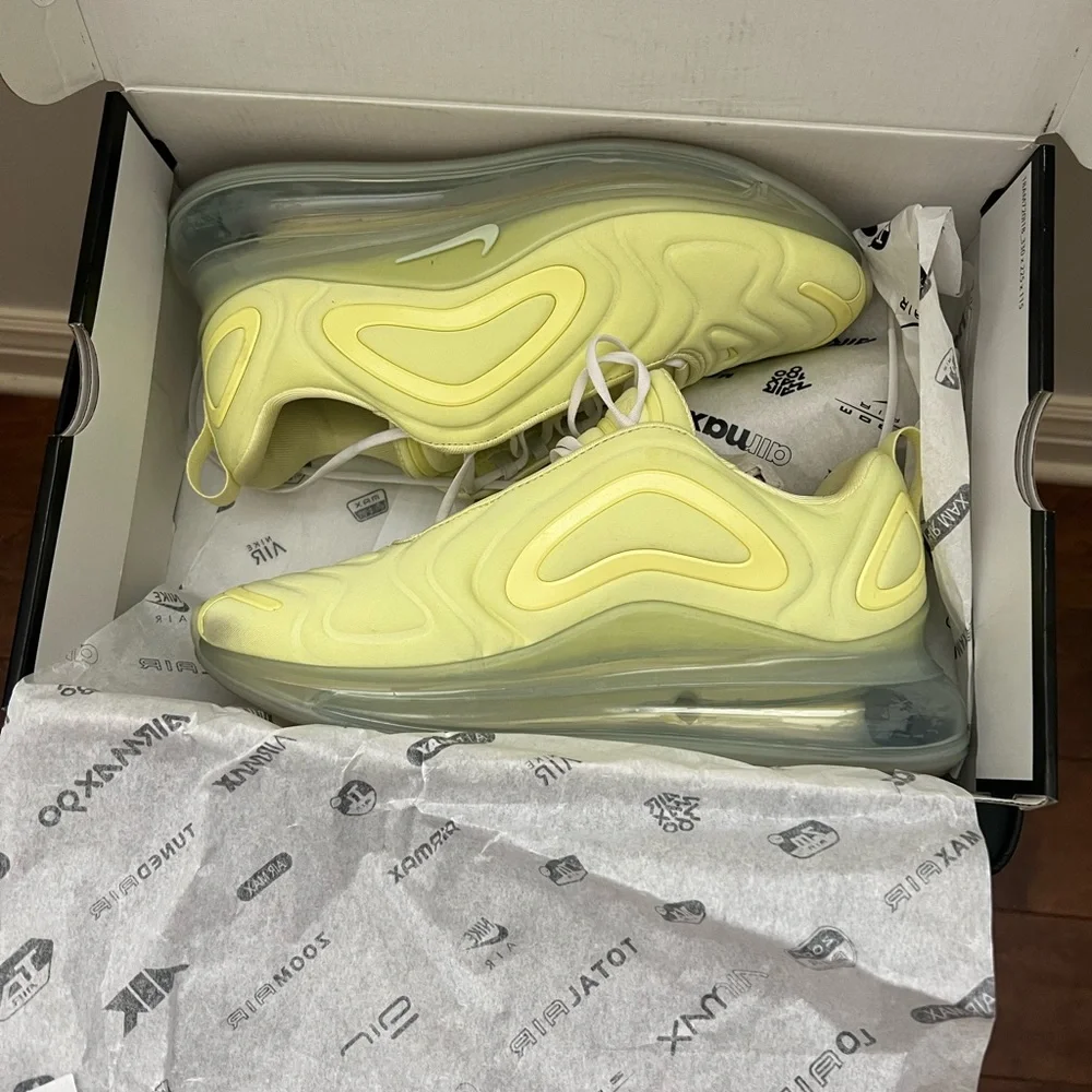 Nike Air Max 720 SE - Size 8.5 Women (US) - Picture 4 of 14